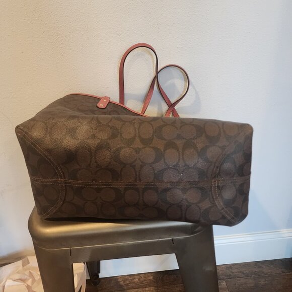 Coach Reversible City Tote Pink Brown Canvas PVC With Coach Signature Style - Picture 13 of 13